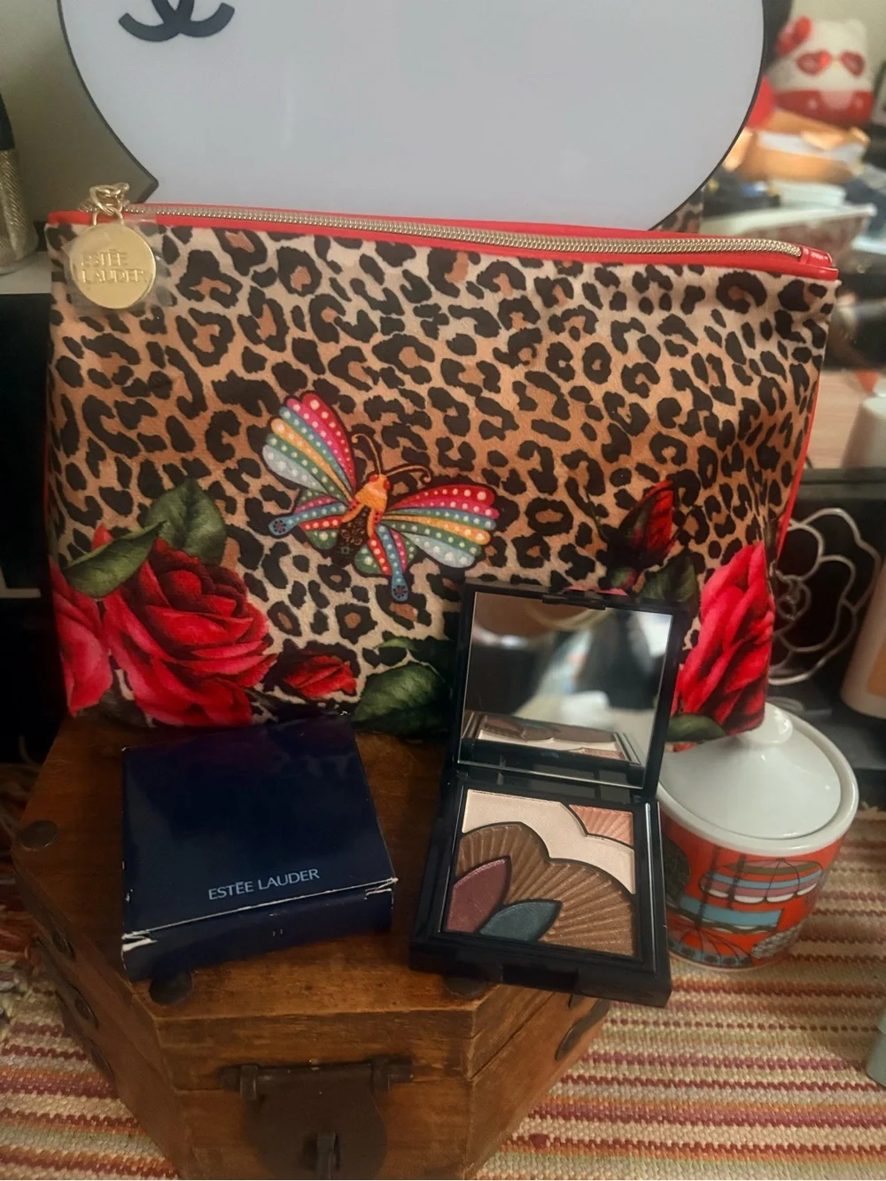 Estée Lauder Cosmetics Pouch + Eyeshadow NWOT - Picture 5 of 6